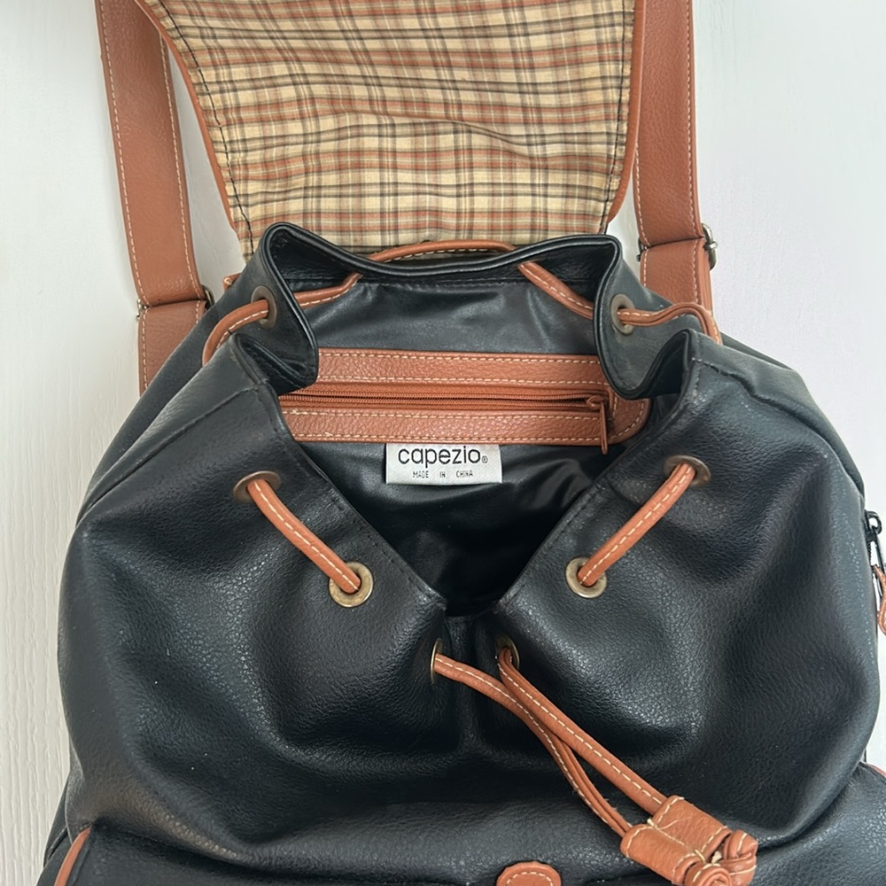 Capezio Backpack Rucksack Brown Leather Trim Large Sling Bag Vintage 80s HTF - Picture 4 of 9